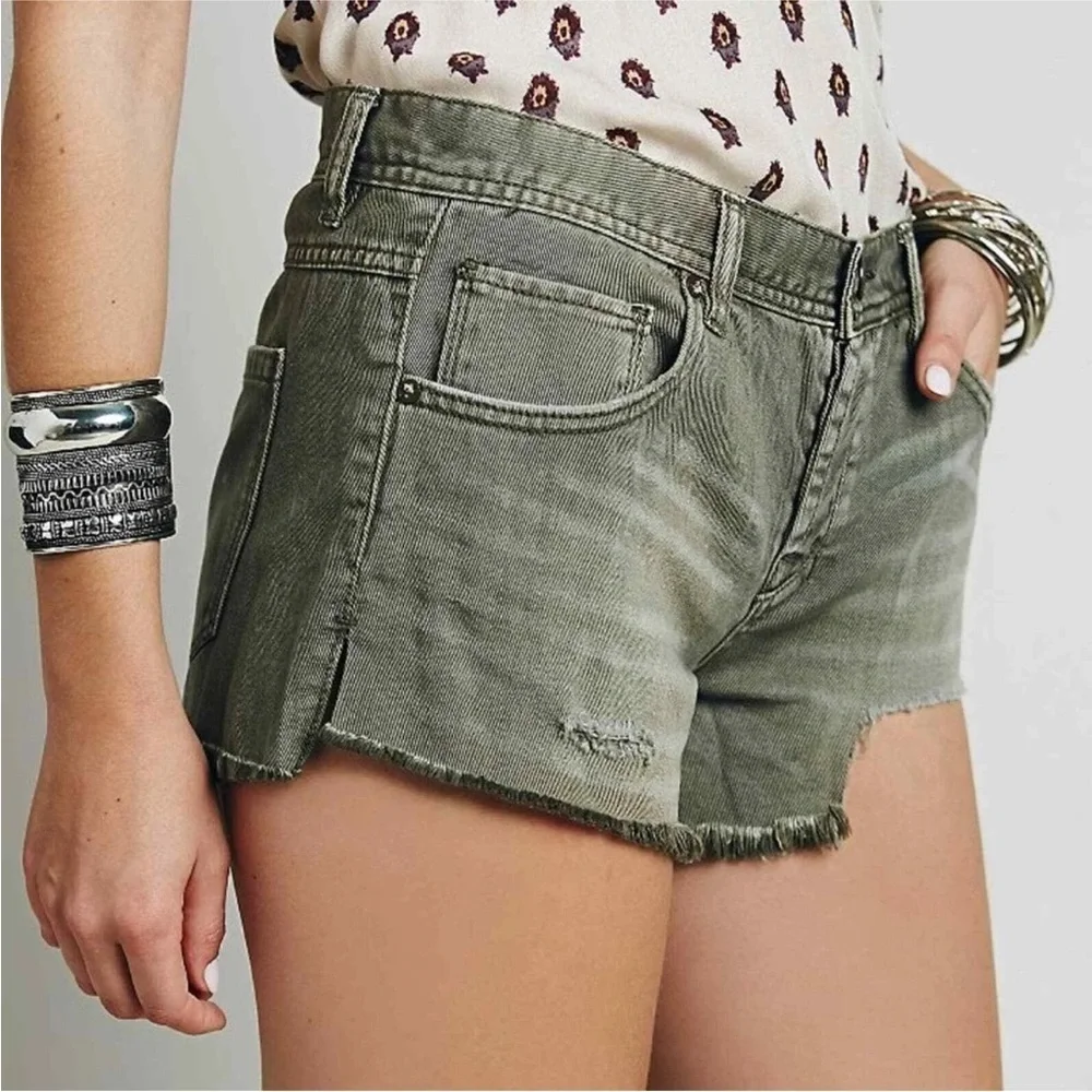 Free People Button Fly Distressed Brown Jean Shorts Size 27